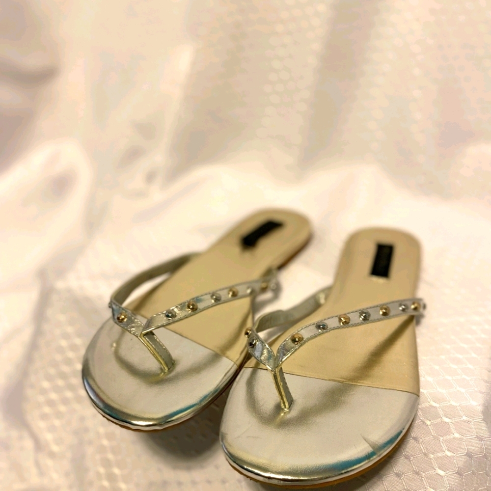 White House Black Market Flip Flops